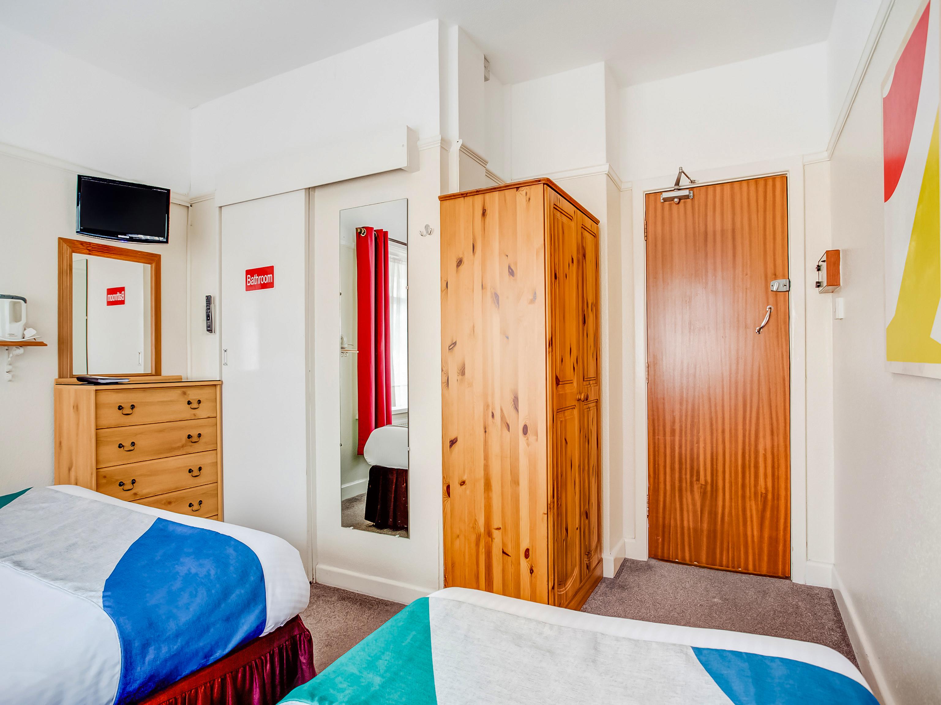 Hotel Oyo Godolphin Arms 3*